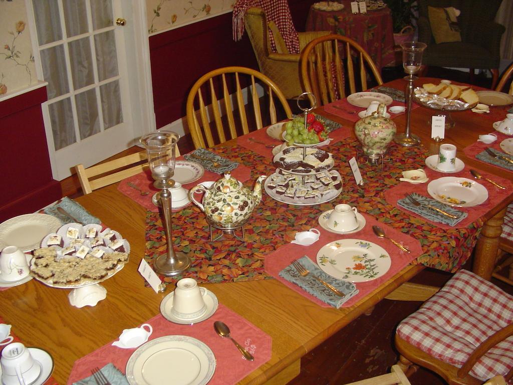 Stephen Clay Homestead Bed And Breakfast Candia エクステリア 写真