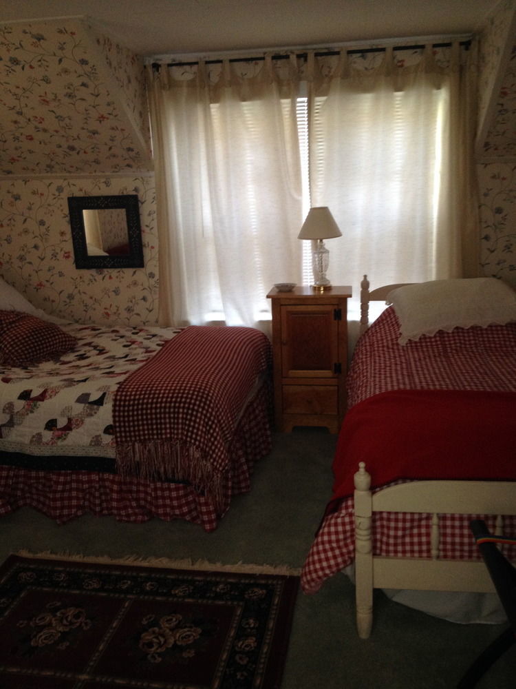 Stephen Clay Homestead Bed And Breakfast Candia エクステリア 写真